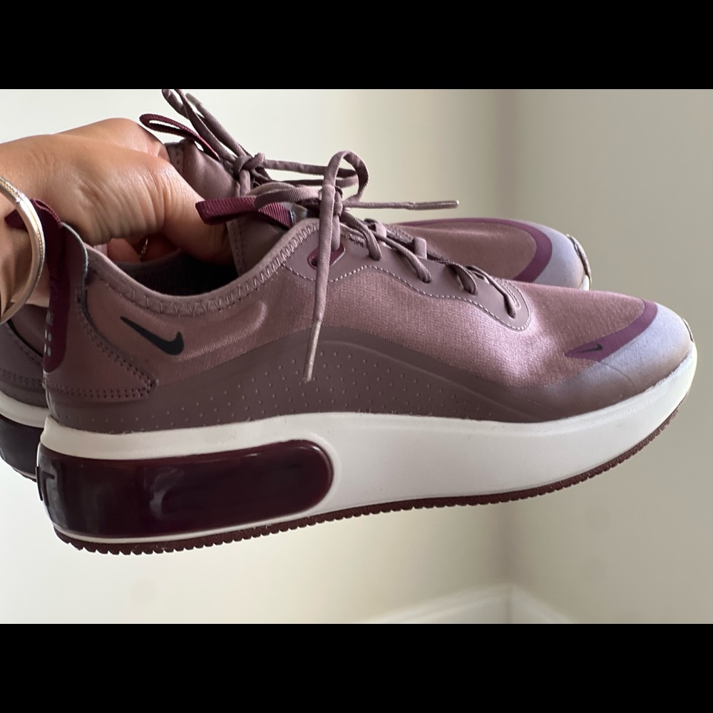 Nike Air Max Dia / Plum Eclipse color / 8 women